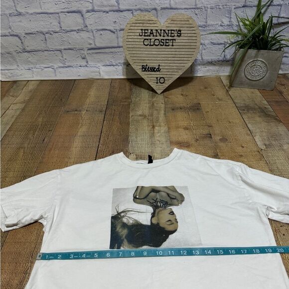 H&M Ariana grande tshirt - Picture 7 of 10